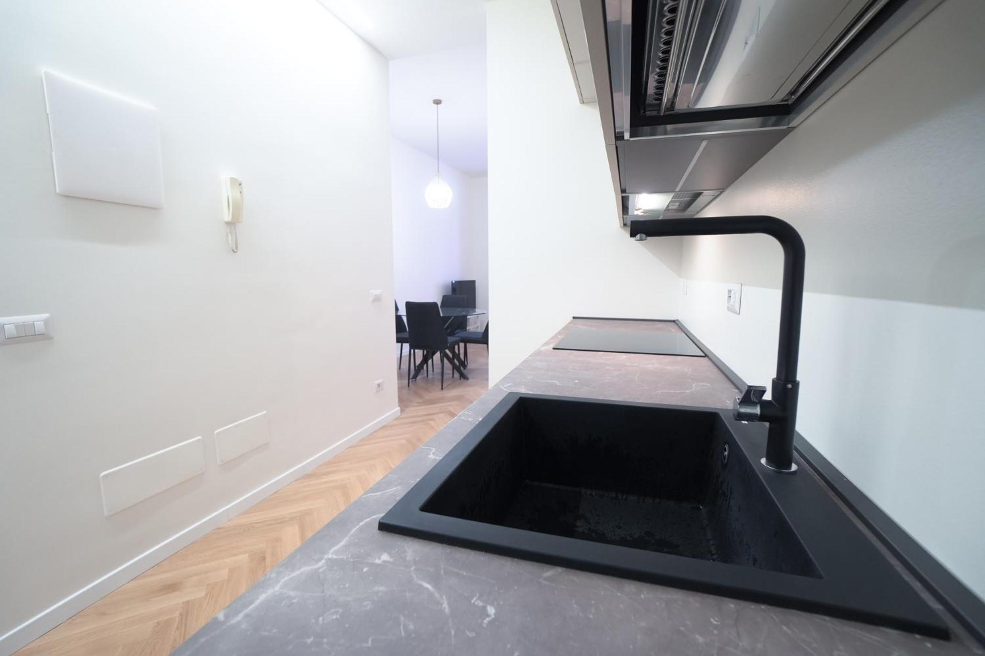 Brera Livings - Luxury Apartment, Full City Center Милан Экстерьер фото