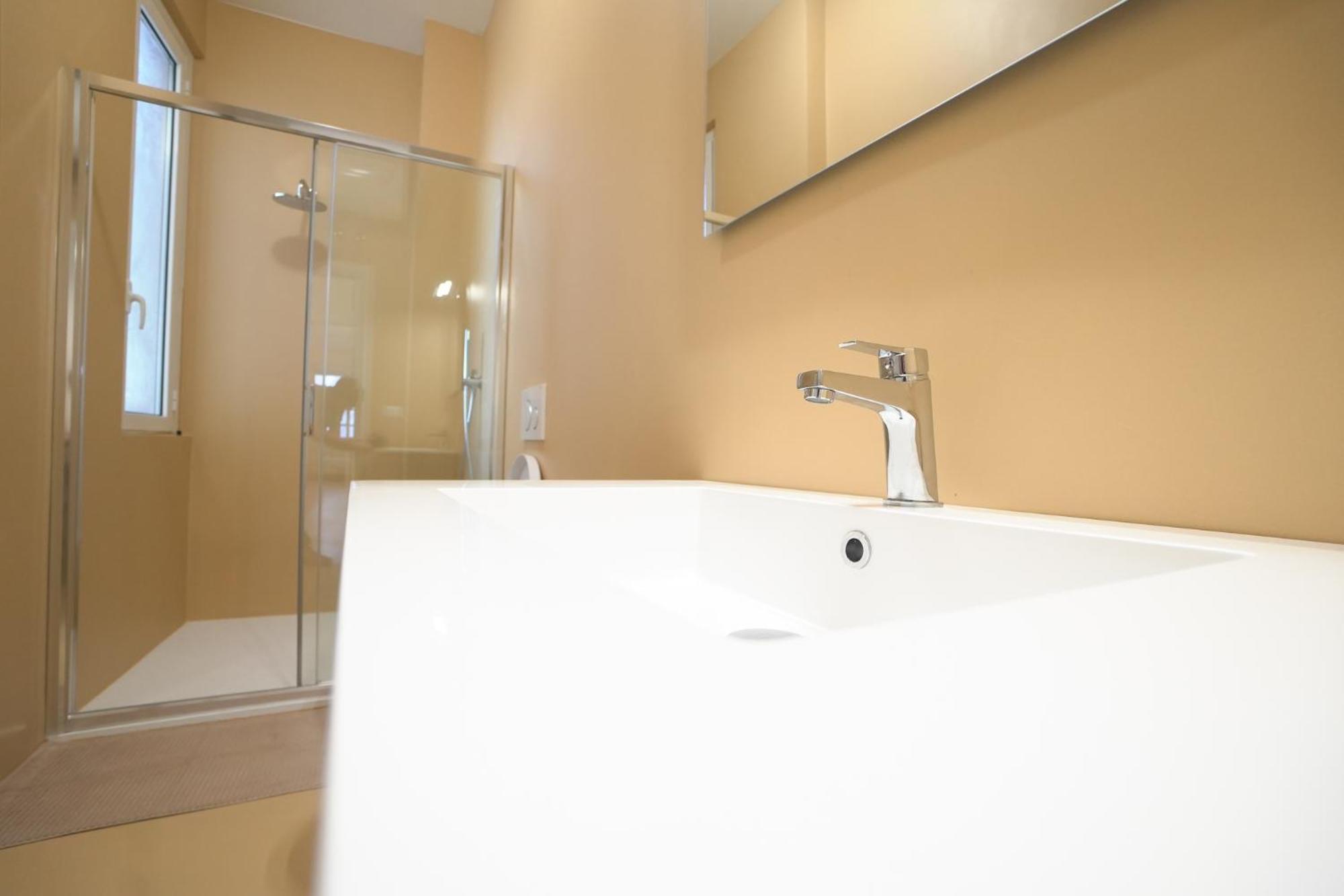 Brera Livings - Luxury Apartment, Full City Center Милан Экстерьер фото