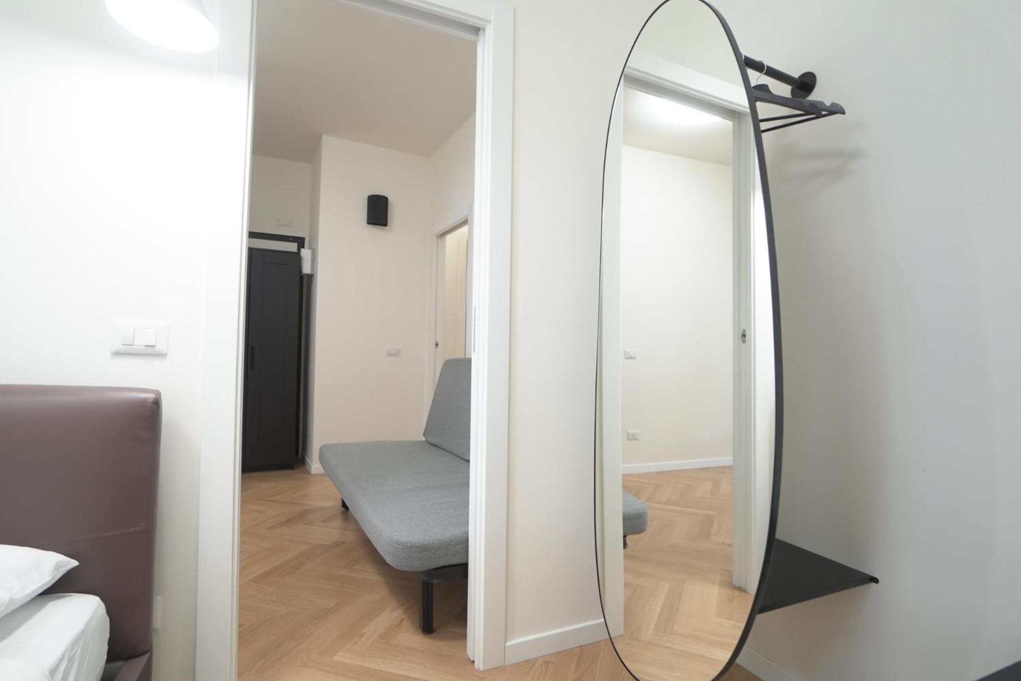 Brera Livings - Luxury Apartment, Full City Center Милан Экстерьер фото