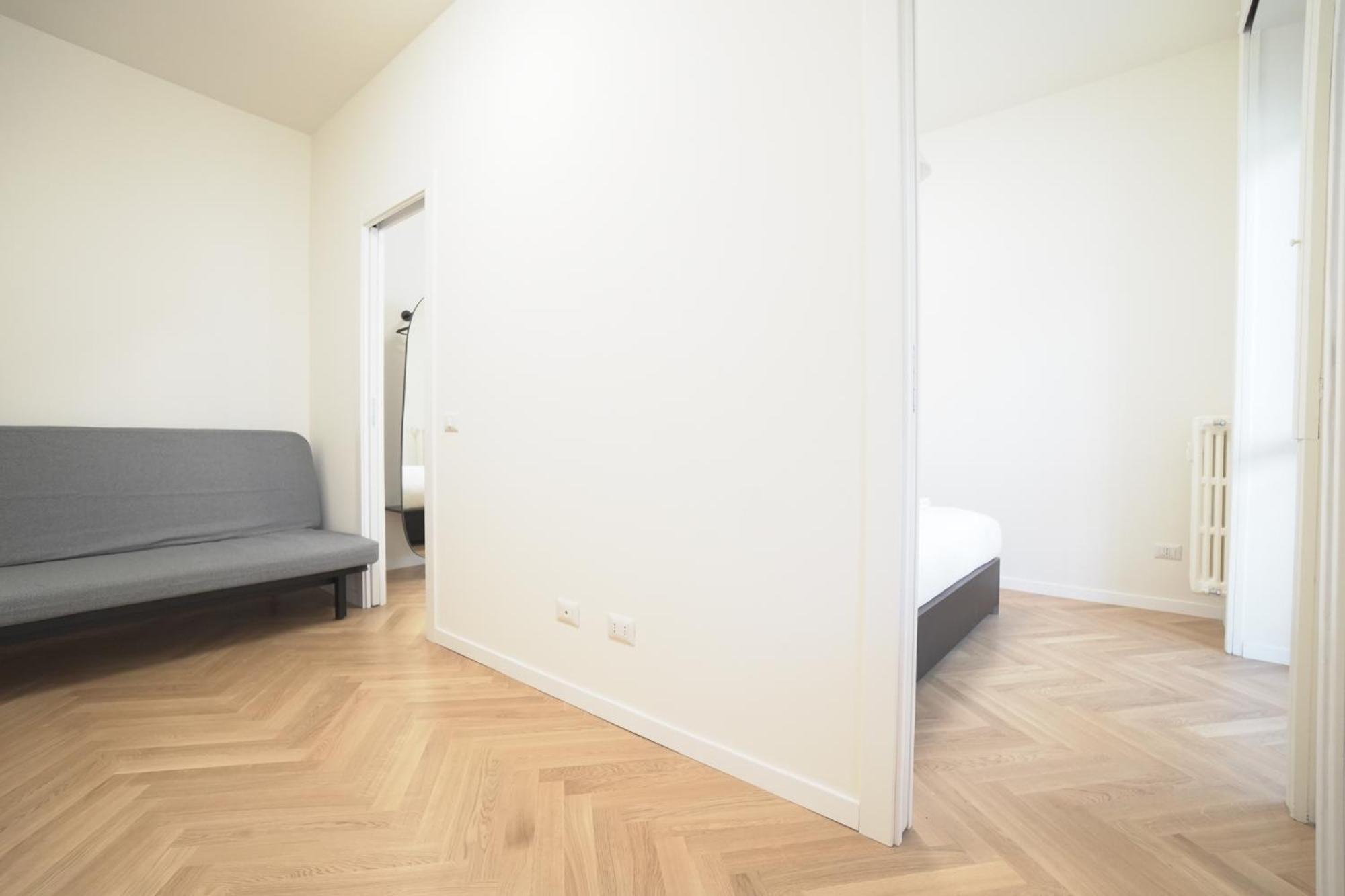 Brera Livings - Luxury Apartment, Full City Center Милан Экстерьер фото